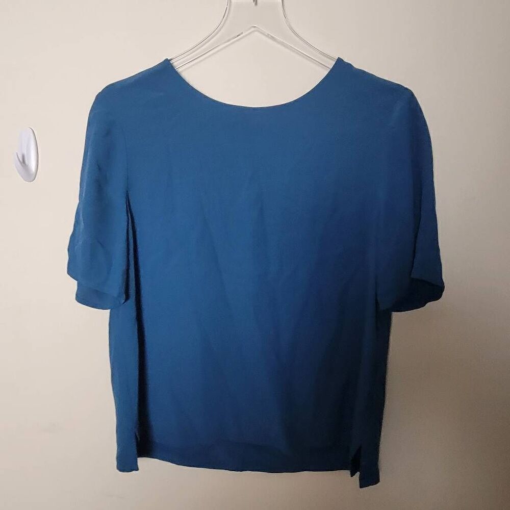 Eileen Fisher • Blue Tencel Short Half Sleeve Blouse Small